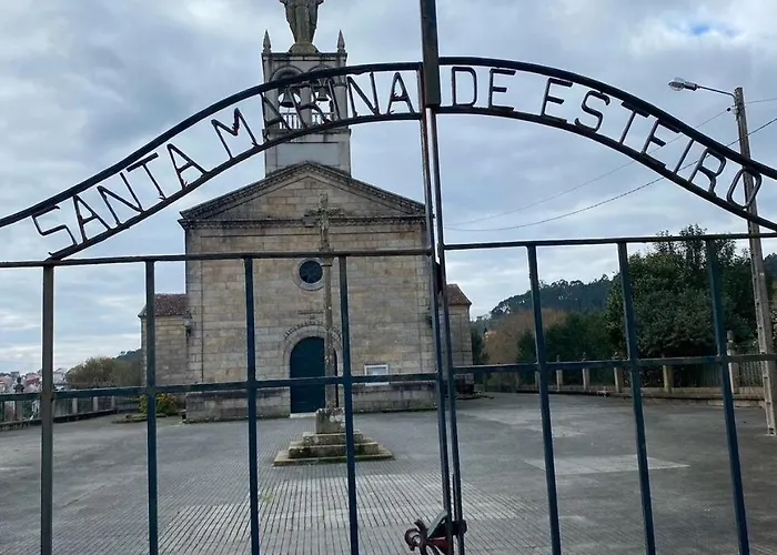 Second Floor Near The 아파트 Esteiro-Muros