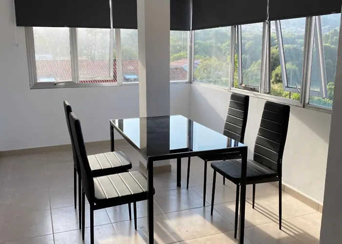 Second Floor Near The 아파트 Esteiro-Muros