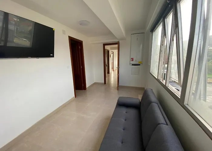 Second Floor Near The 아파트 *